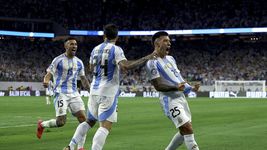 el boletin de la seleccion argentina: de la noche heroica de dibu martinez al penal errado de messi el boletin de la seleccion argentina: de la noche heroica de dibu martinez al penal errado de messi