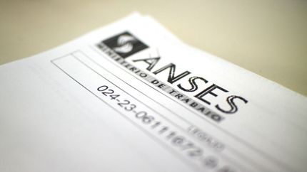 El Gobierno confirmó cómo aplicará los refuerzos y aumentos a los beneficiarios de ANSES
