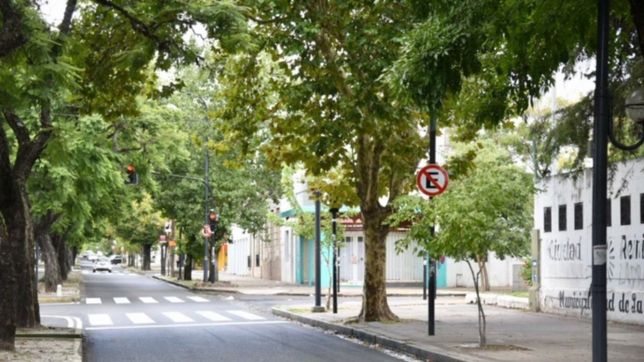 ya no se puede estacionar en diagonal 73 desde plaza moreno hasta plaza azcuenaga