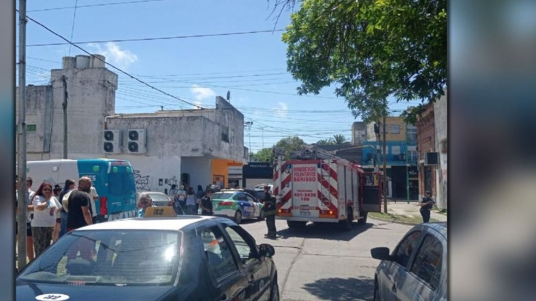 Una mujer se encerró en su casa, prendió las hornallas y amenazó con quitarse la vida