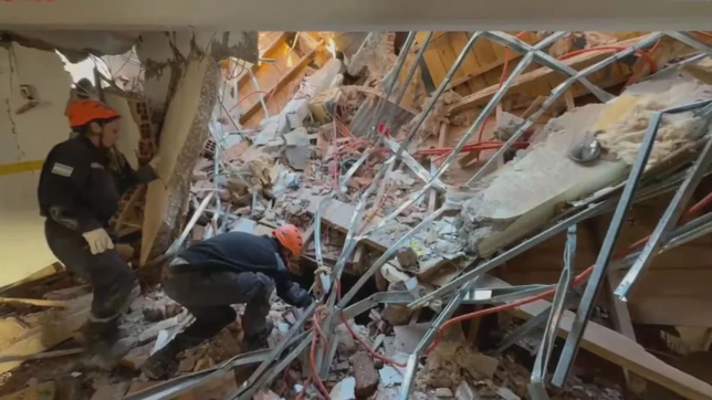 asi quedo por dentro el hotel de 10 pisos que se derrumbo en villa gesell por una obra clandestina