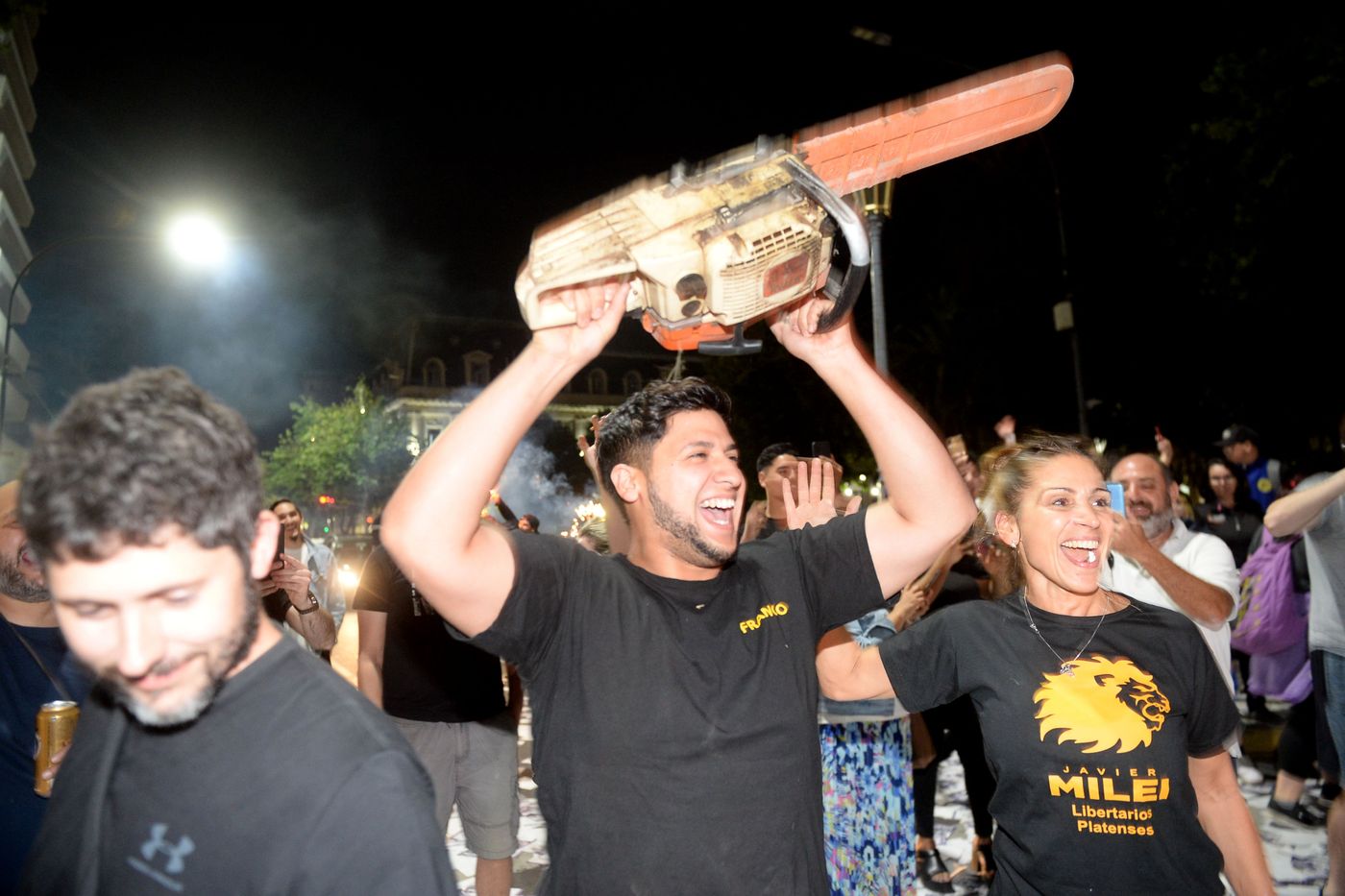 Elecciones milei la plata festejos  (8).JPG