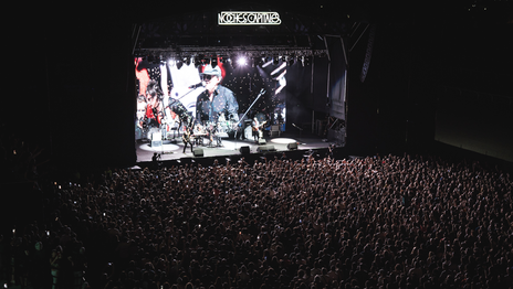 Andrés Calamaro brilló en Noches Capitales con un show emotivo y grandes invitados Andrés Calamaro brilló en Noches Capitales con un show emotivo y grandes invitados