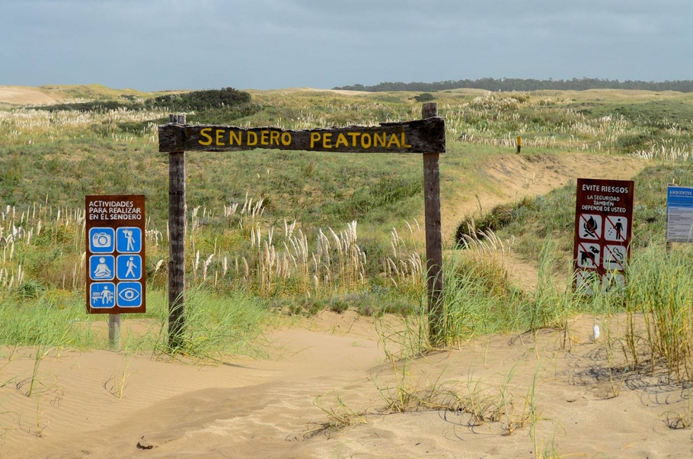 Cada sendero de este destino de la costa atlántica cuenta con señalización e instrucciones sobre cómo cuidar el espacio