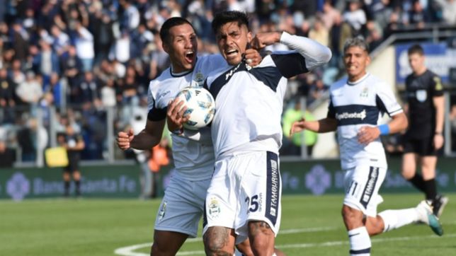 video: tarragona metio el gol del empate y pidio calma a la hinchada tripera