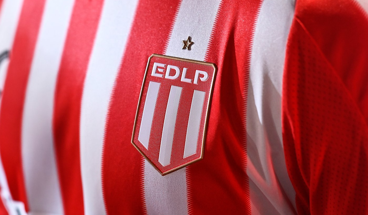 El Pincha Store rebajó el valor de la camiseta de Santiago Ascacíbar El Pincha Store rebajó el valor de la camiseta de Santiago Ascacíbar