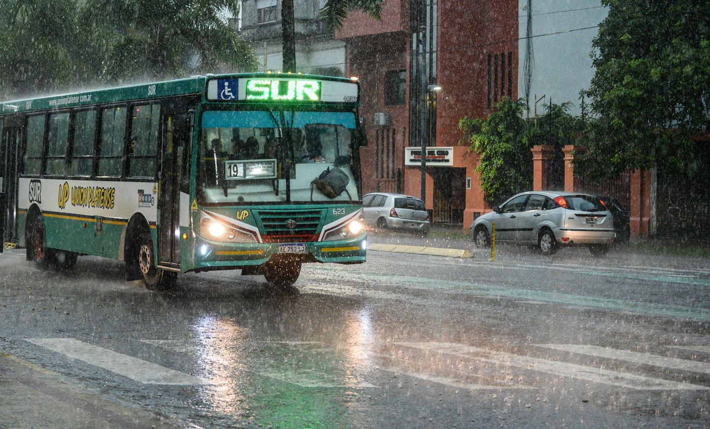 Tormenta en La Plata lluvia  (3).jpg