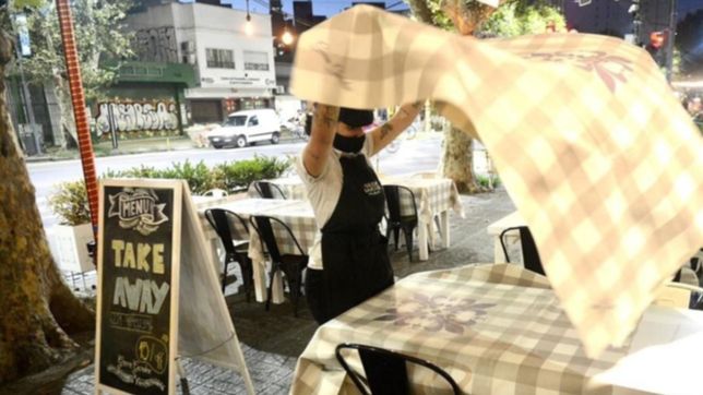 una empresa gastronomica busca mozos, bacheros, personal de seguridad y mas en la plata