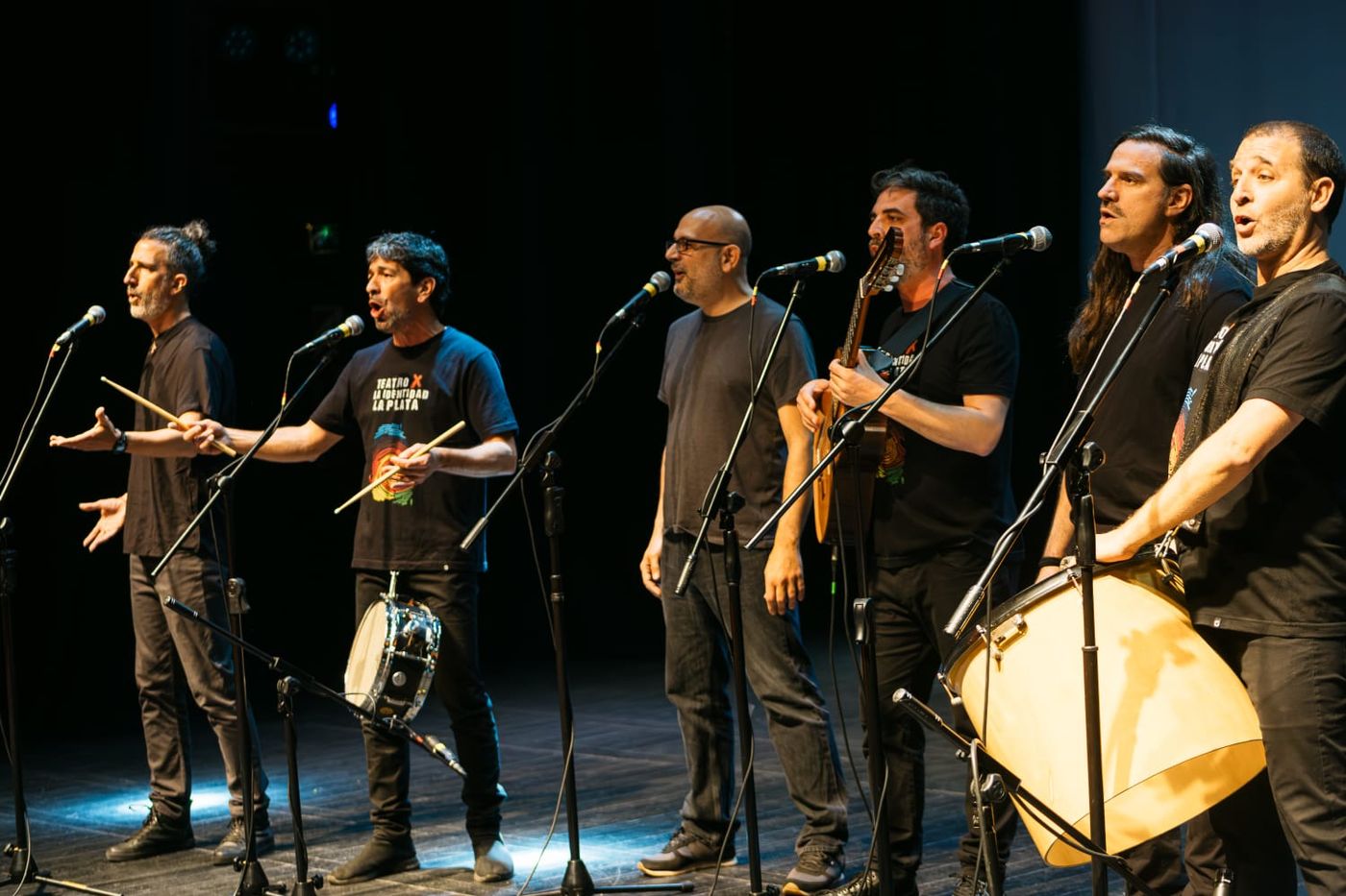 Ridiculum Vitar en la apertura de Teatro x la Identidad en el Coliseo de La Plata