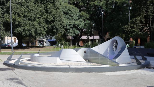 ¿cuales son las fuentes historicas de la plata que seran renovadas por el municipio?