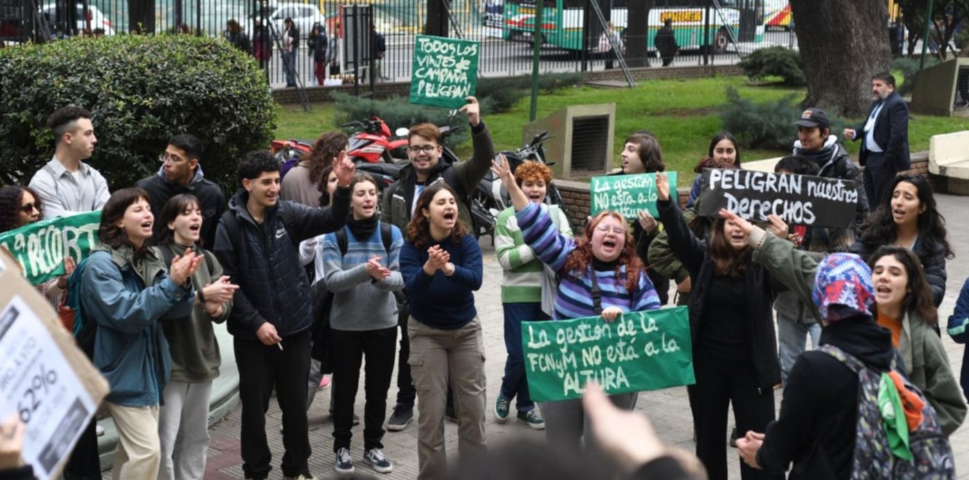 Marcha de Estudiantes de Ciencias Naturales