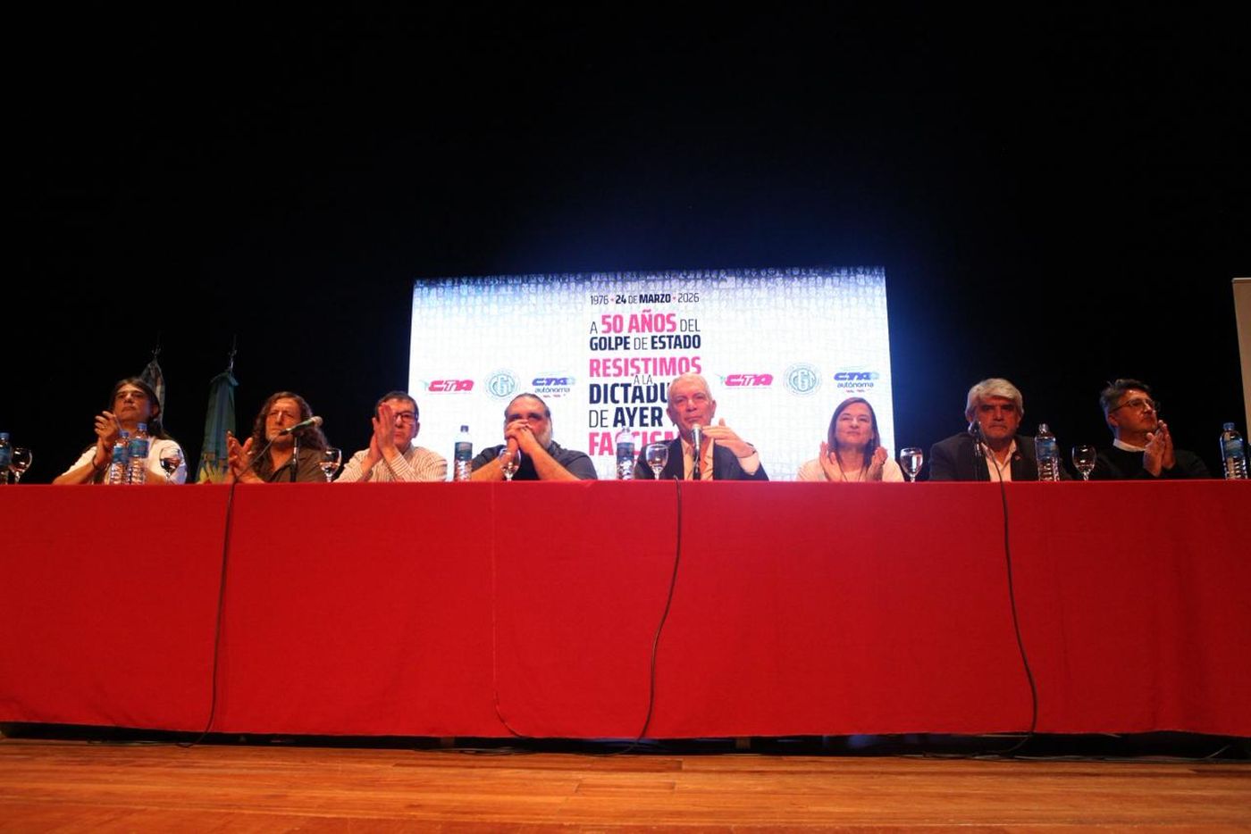 Julio Alak en el Teatro Argentino (1)