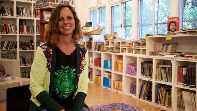 del otro lado del arbol, diez anos de libros para infancias libres