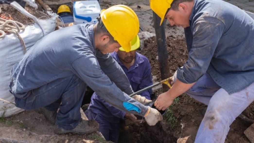 Advierten por baja presión de agua en un sector de La Plata por obras de ABSA