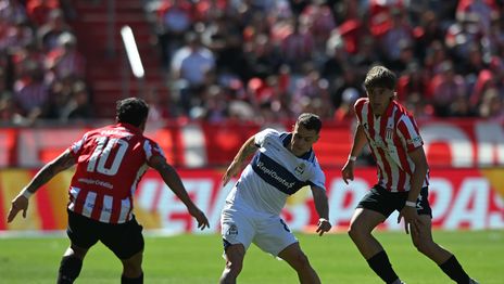 El parejo historial en diciembre entre Gimnasia y Estudiantes El parejo historial en diciembre entre Gimnasia y Estudiantes