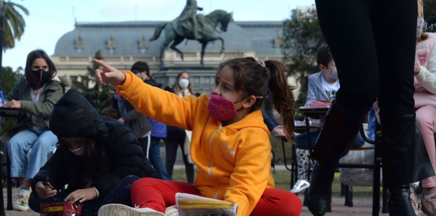 Clases presenciales - Padres organizados - clase pública