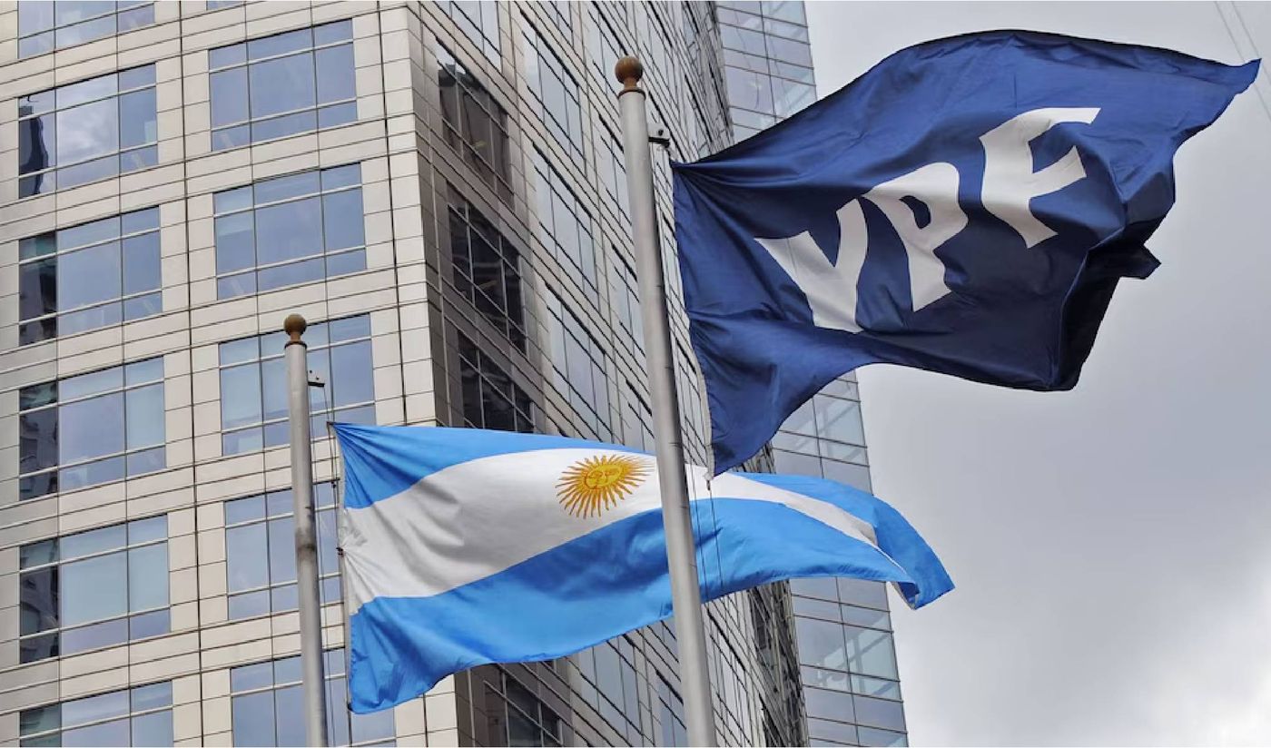 La Justicia nortearmericana dejó en stan by el fallo por YPF y argerntina podrá apelar para no entregar el 51% de las acciones de la petrolera. La Justicia nortearmericana dejó en stan by el fallo por YPF y argerntina podrá apelar para no entregar el 51% de las acciones de la petrolera.