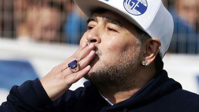 asi fueron los ultimos dias de diego maradona segun los chats de sus medicos