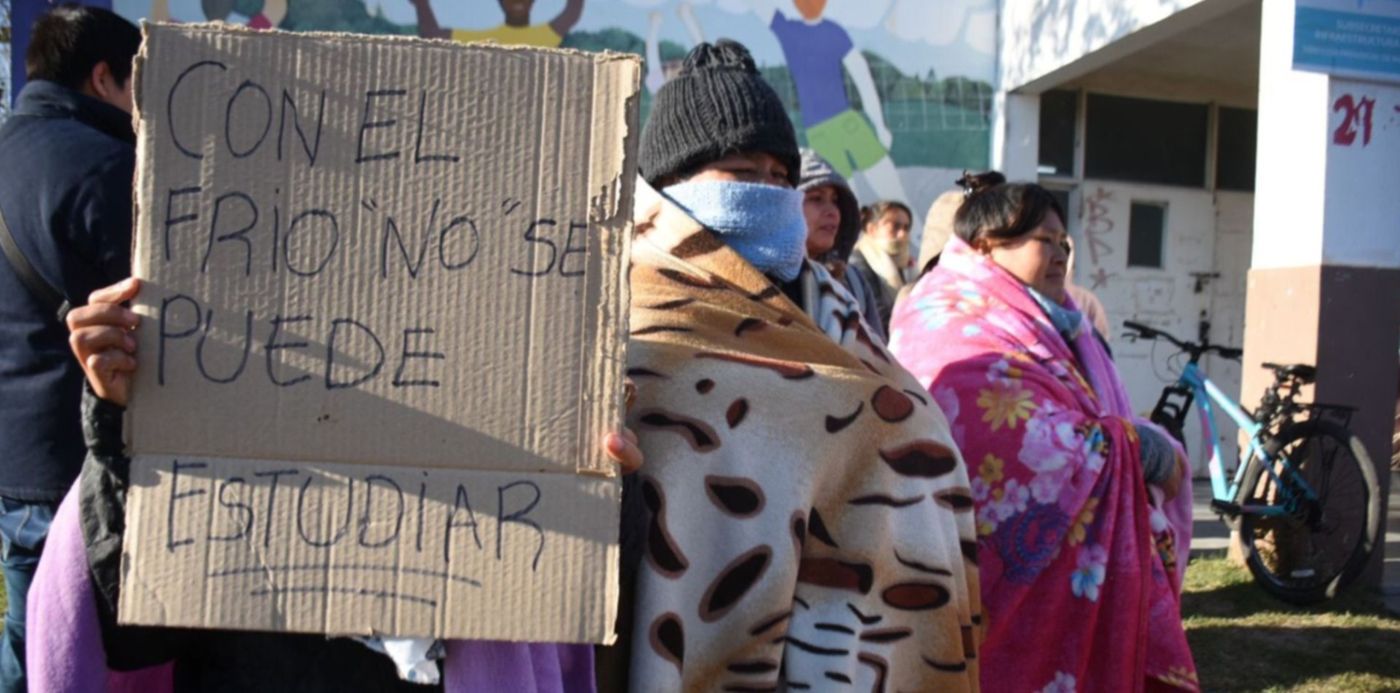 Frazadazo en escuela 11 Tolosa