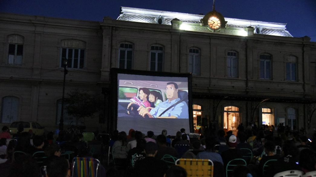El Cine Móvil llega a La Plata con una programación votada por los vecinos