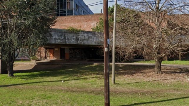 tres personas fueron detenidas por entrar a robar en el centro oncologico de gonnet