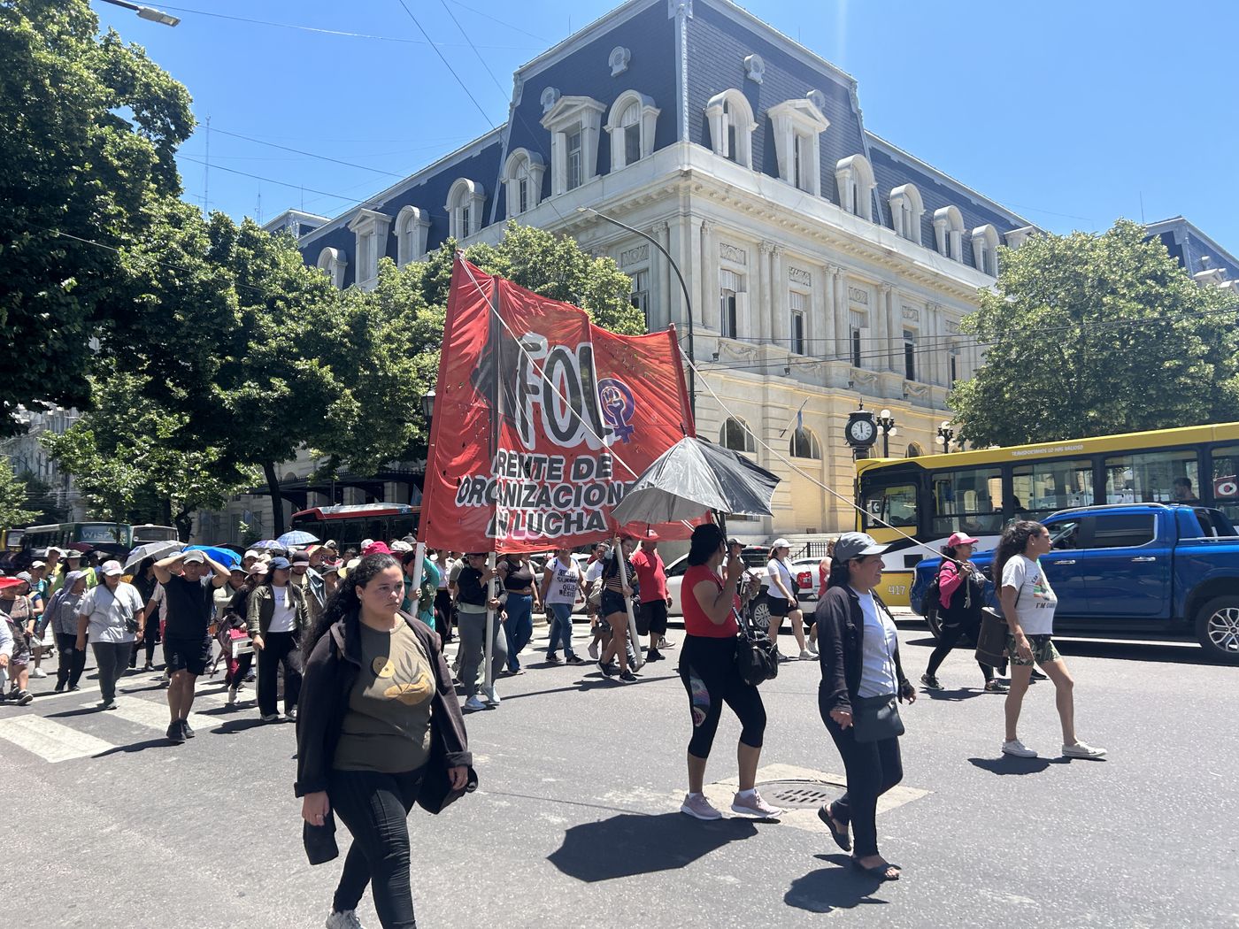 Protesta organizaciones sociales Frente de Organizaciones en Lucha FOL (2)