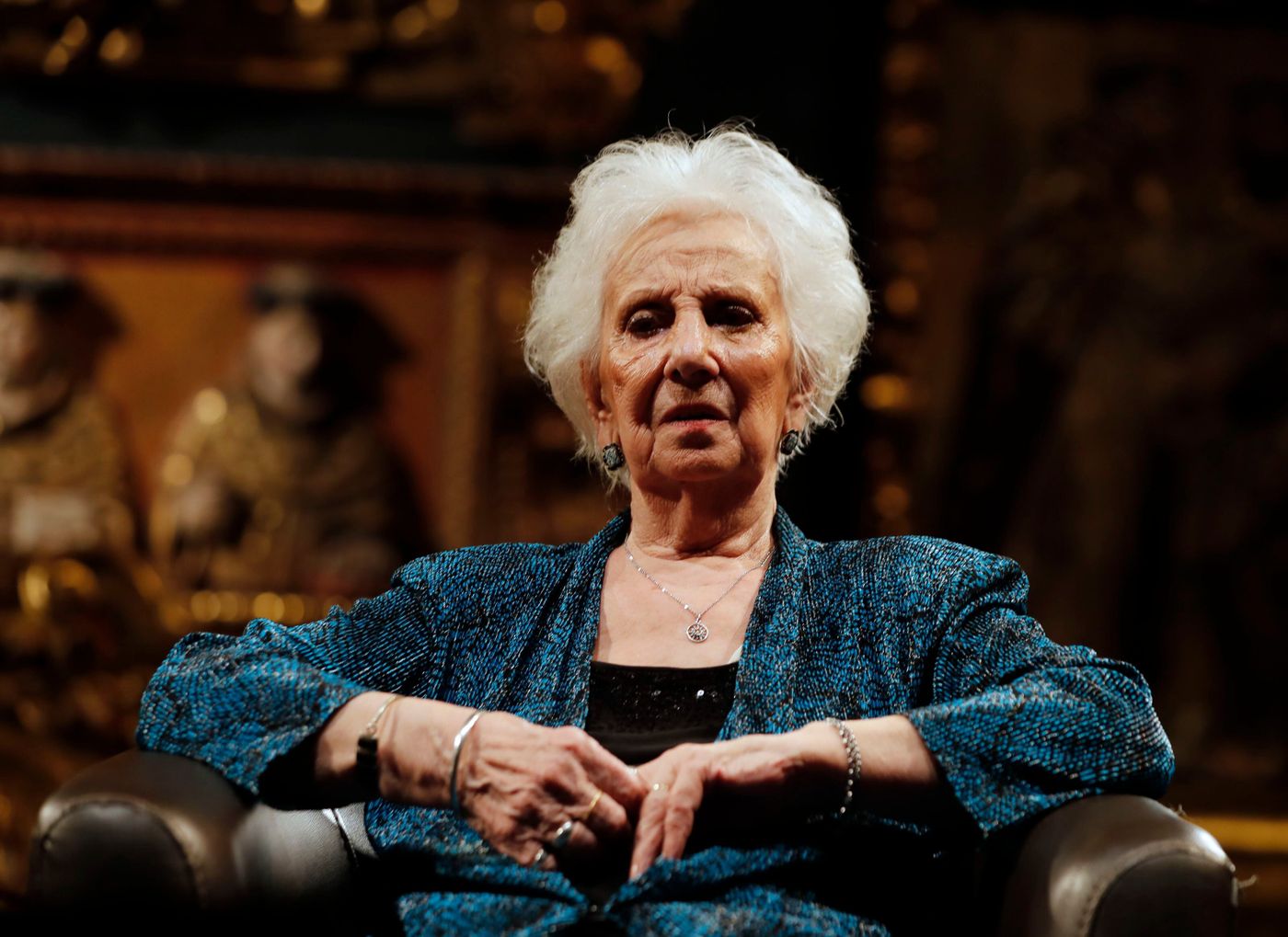 estela de carlotto.jpg