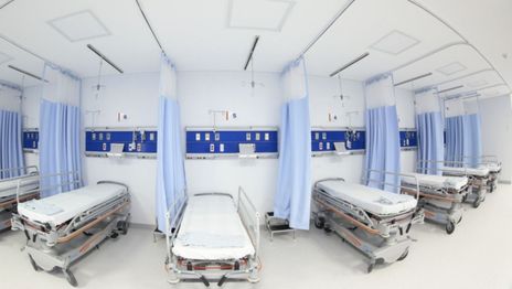 Coronavirus: reparten camas e insumos para reforzar a los hospitales de la Provincia