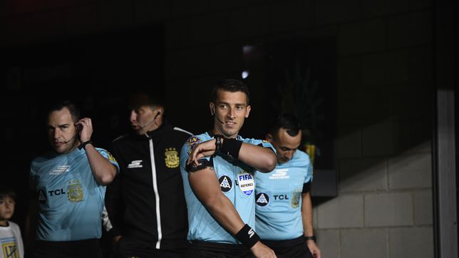 el dia que leandro diaz se enloquecio con sebastian zunino, el proximo arbitro de estudiantes