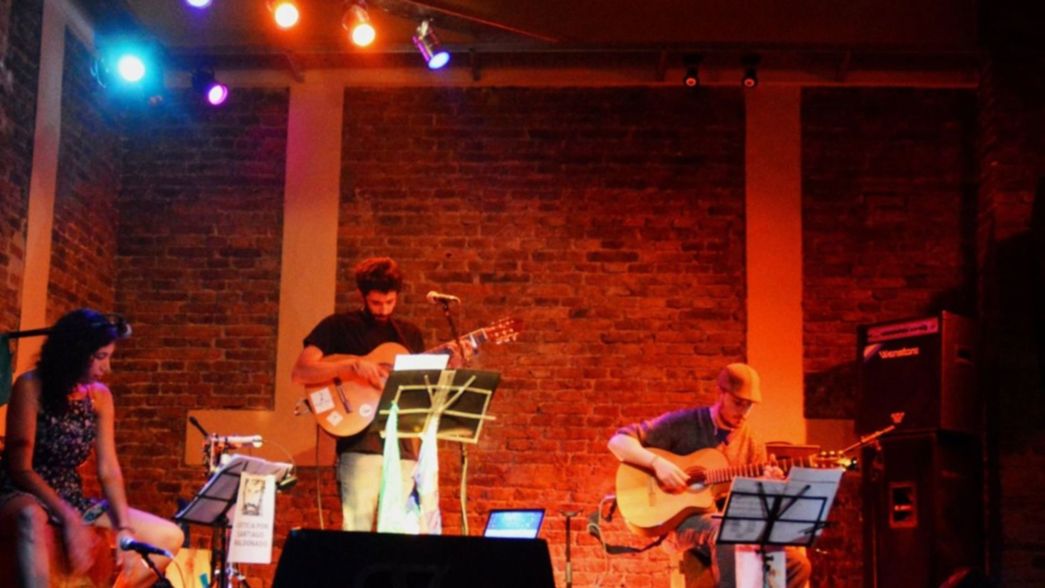 Jueves de cine y música a la carta, stand up y teatro para empezara vivir el fin de semana