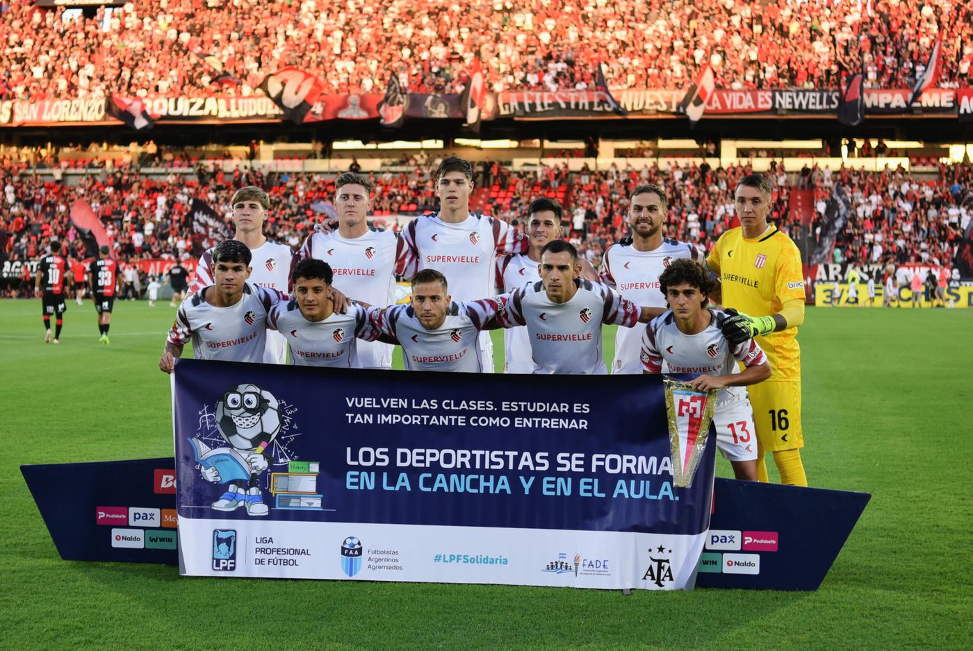 Estudiantes Newells Formacion