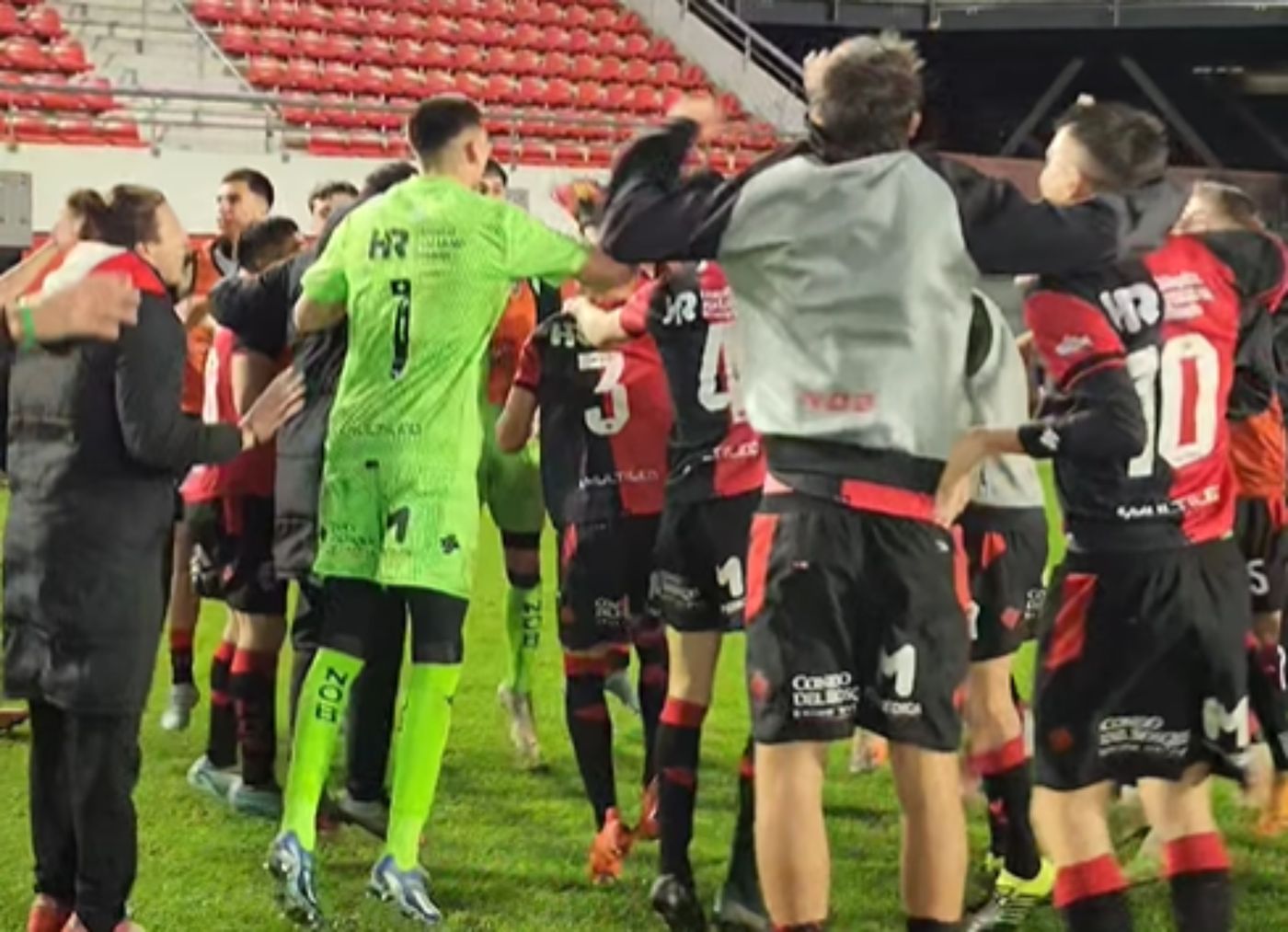 Newells Estudiantes Reserva.jpg