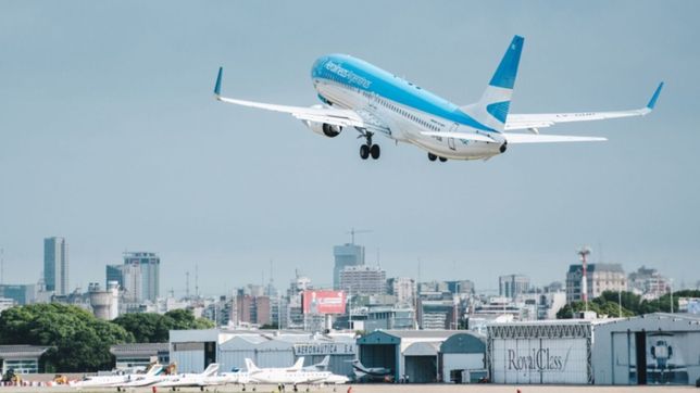 aerolineas argentinas sumo un vuelo a qatar porque el primero se agoto en media hora