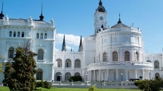 nueva oferta para entrar a trabajar en la municipalidad de la plata