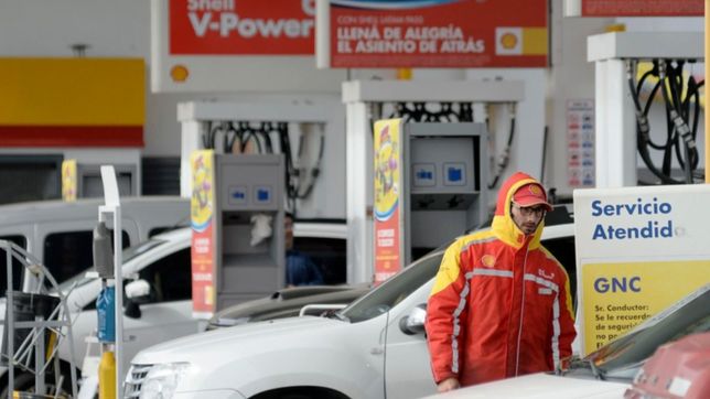 antes de lo previsto, aumentaron un 4,5% las naftas en todo el pais