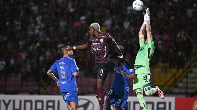 estudiantes metio puno por el empate entre carabobo y universidad de chile