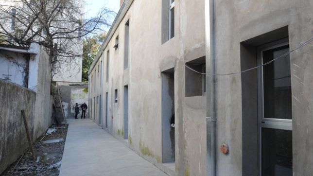 inauguran la casa de lobos, una obra hecha por los socios y para los juveniles de gimnasia