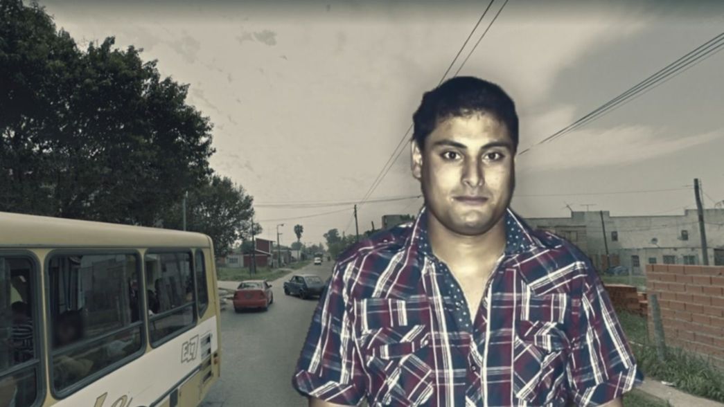 Lo atropelló un auto y lo dejaron tirado en Villa Elvira: está gravísimo