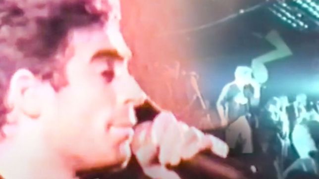 el video de la ultima vez que rodrigo canto la mano de dios para maradona en la plata