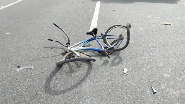 una camioneta arrollo y mato a un ciclista de 67 anos en la plata