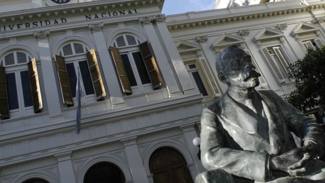 la unlp exige esquema completo de vacunacion para actividades academicas y administrativas