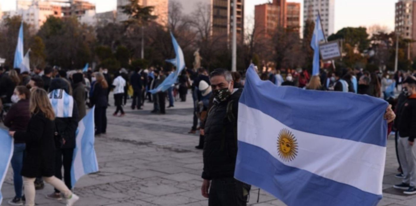 1597666469254.jpg?x=3&y=109&width=1226&height=613&rotate=0&scaleX=1&scaleY=1&ow=1232&oh=820&&cw=1920&ch=950