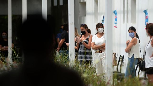 ¿a quienes afectara la postergacion de la segunda dosis de la vacuna?