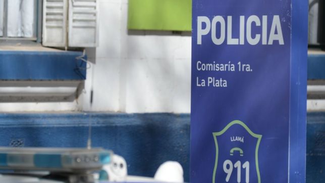 echaron al policia acusado de abusar de una companera en una comisaria de la plata