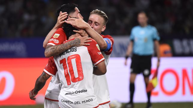 estudiantes se hizo fuerte en santiago y esta en semifinales del torneo apertura