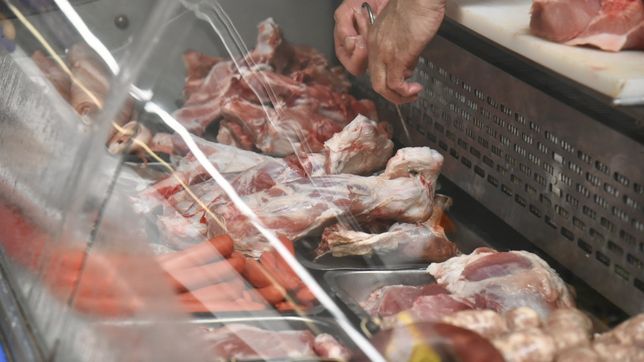 con ofertas en carnes y lacteos, el mercado bonaerense renovo sus promociones