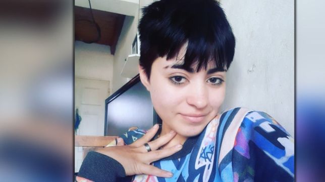 buscan desesperadamente a una chica de 18 anos que desaparecio en la plata