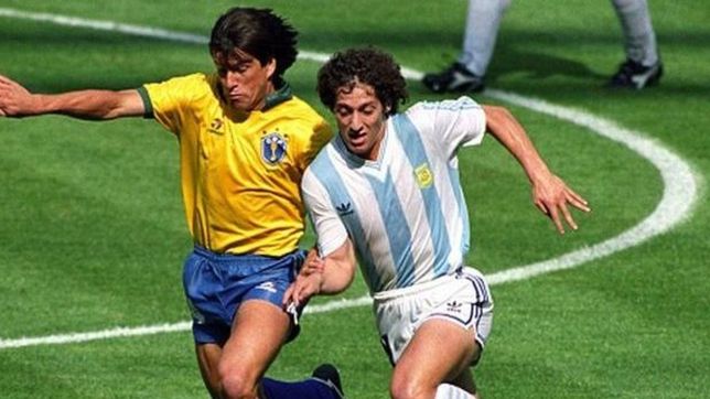 pedro troglio: ?si tengo que elegir un dt para la seleccion me quedo con diego simeone?