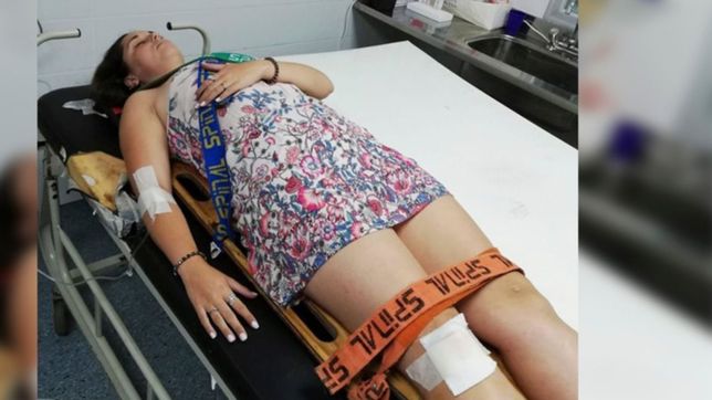 brutal ataque en berisso: intentaron apunalarla para robarle y la arrastraron por la calle