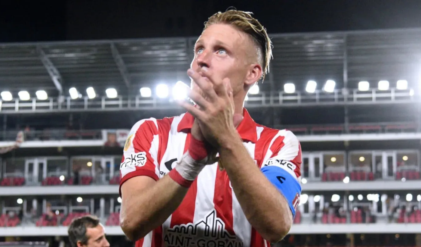 Ascacibar aplauso Estudiantes